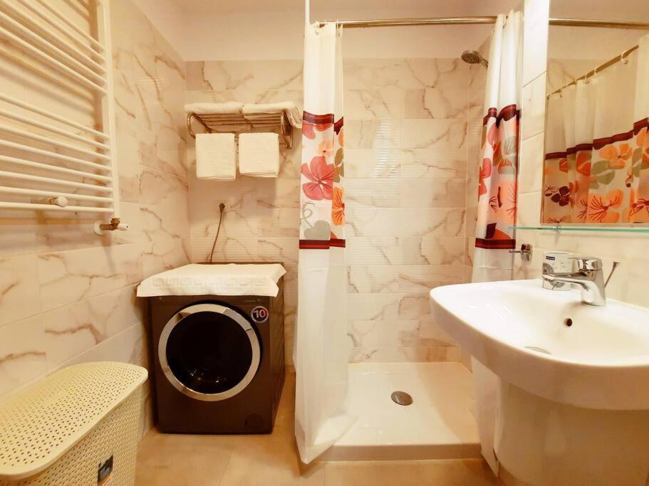 Beautiful Panoramic Central Apartment - City Of Mara Timisoara Exterior foto
